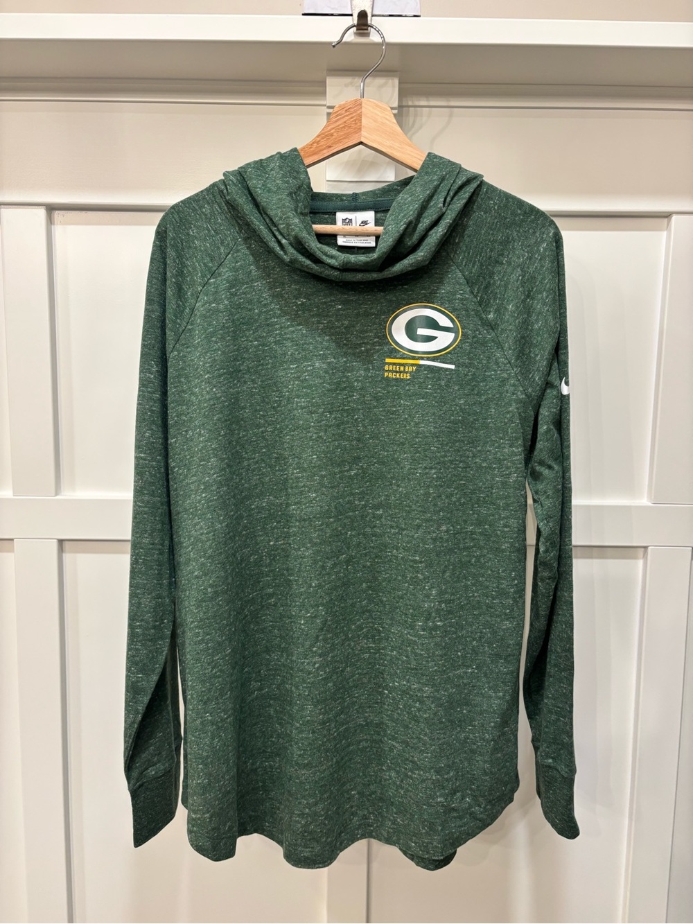 NWT Nike Green Bay Packers Women’s Green Pullover Hoodie - Size XL